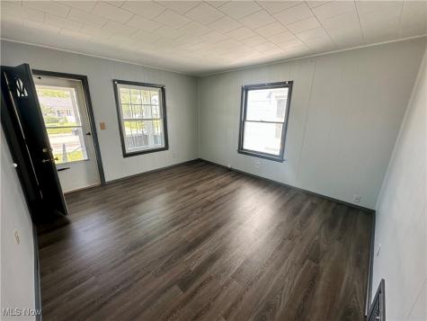 1129 W Erie Avenue Lorain OH 44052