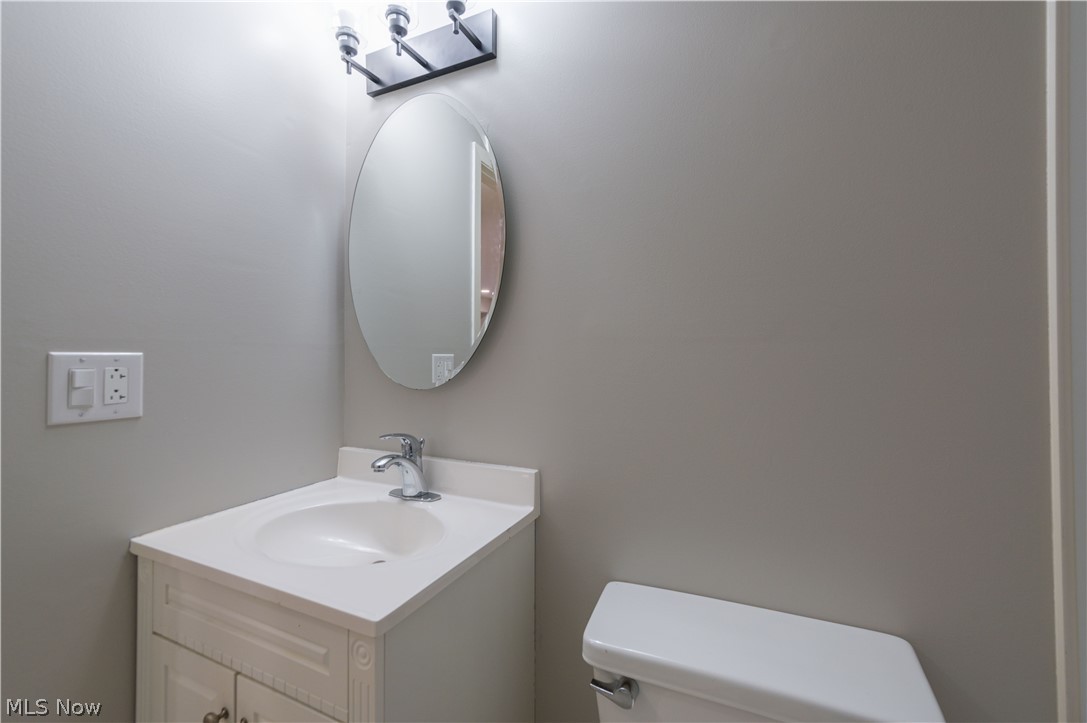1544 Cedarwood Lane Westlake OH 44145