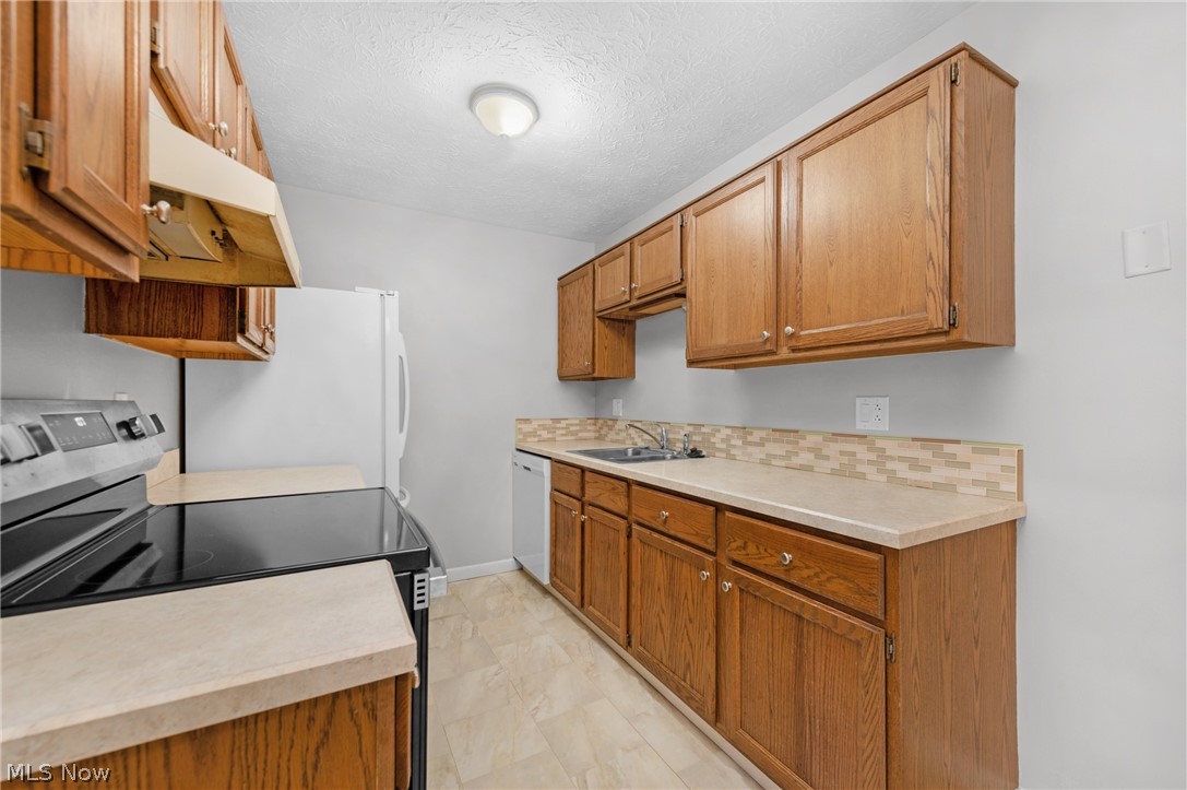 1544 Cedarwood Lane Westlake OH 44145