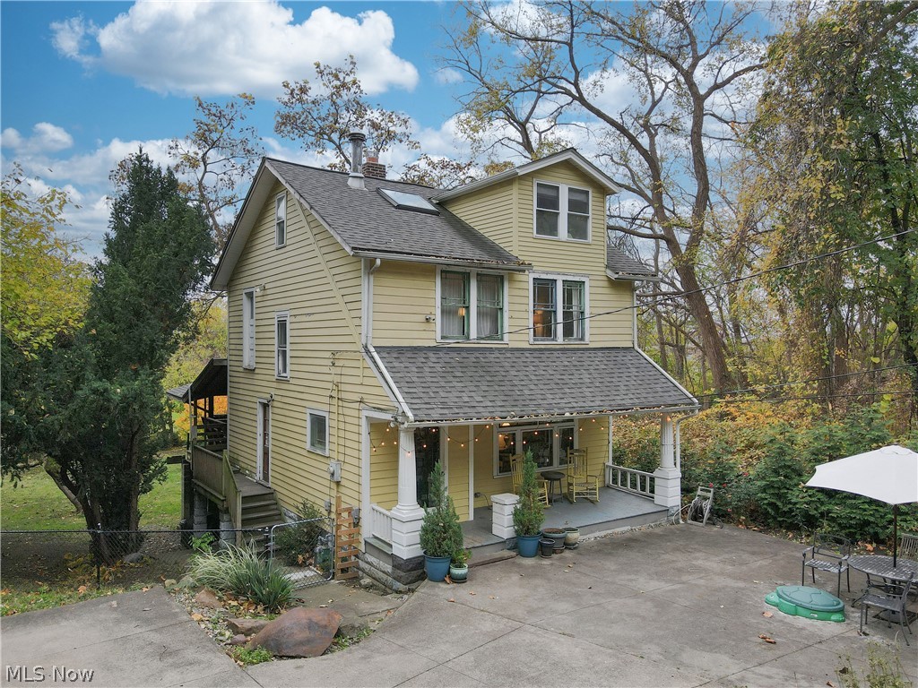 2863 W 11th Street Cleveland OH 44113