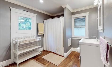 2863 W 11th Street Cleveland OH 44113