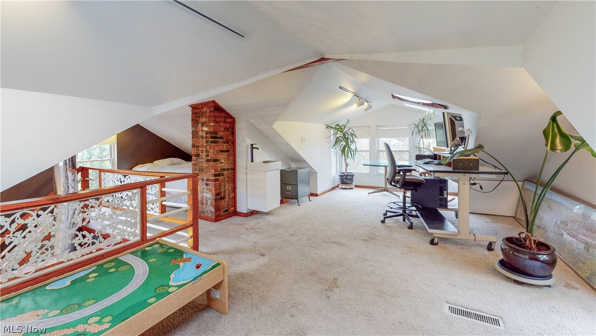 2863 W 11th Street Cleveland OH 44113