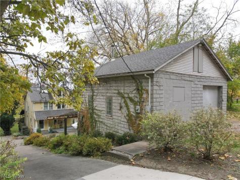 2863 W 11th Street Cleveland OH 44113