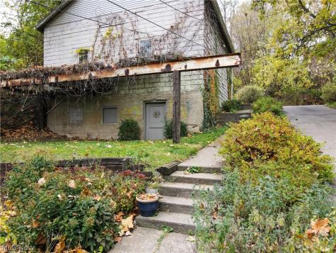 2863 W 11th Street Cleveland OH 44113