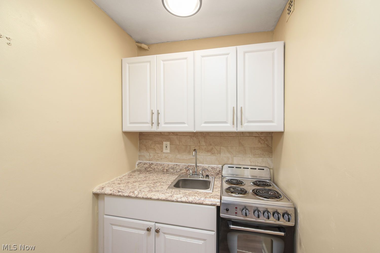11720 Edgewater Drive Lakewood OH 44107