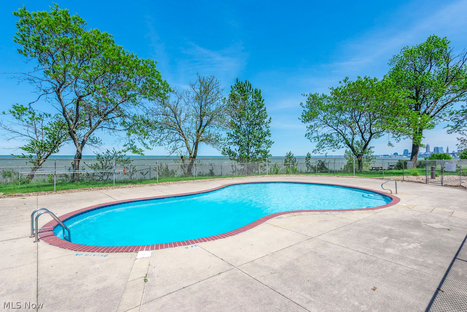 11720 Edgewater Drive Lakewood OH 44107