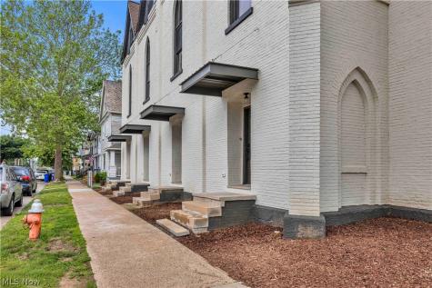 2130 W 42nd Street Cleveland OH 44113