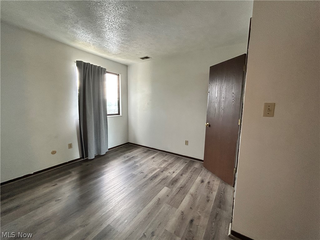 623 Lovers Lane Steubenville OH 43953