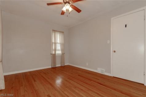 1752 Brainard Road Lyndhurst OH 44124
