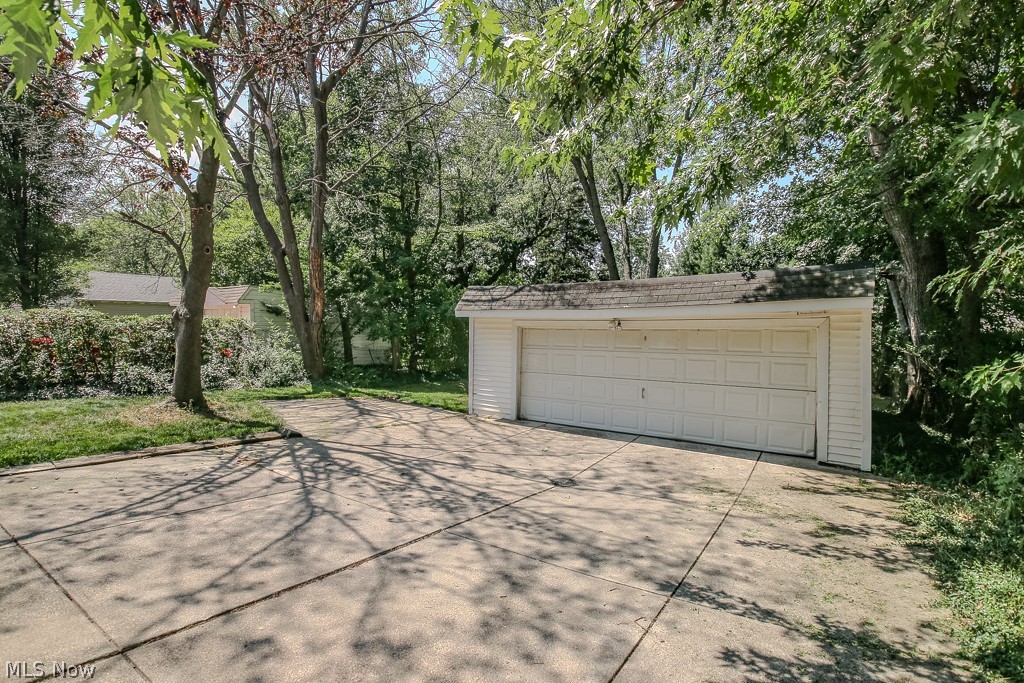 1752 Brainard Road Lyndhurst OH 44124