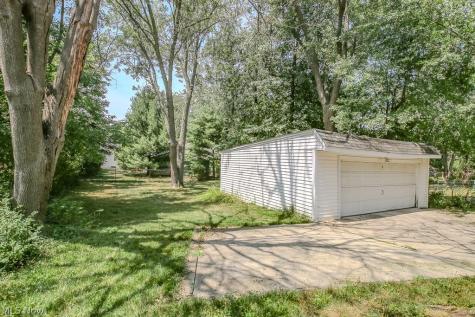 1752 Brainard Road Lyndhurst OH 44124