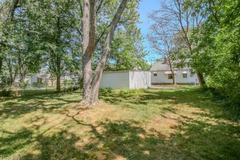 1752 Brainard Road Lyndhurst OH 44124