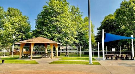 1752 Brainard Road Lyndhurst OH 44124
