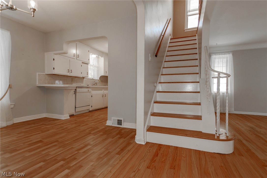 1752 Brainard Road Lyndhurst OH 44124