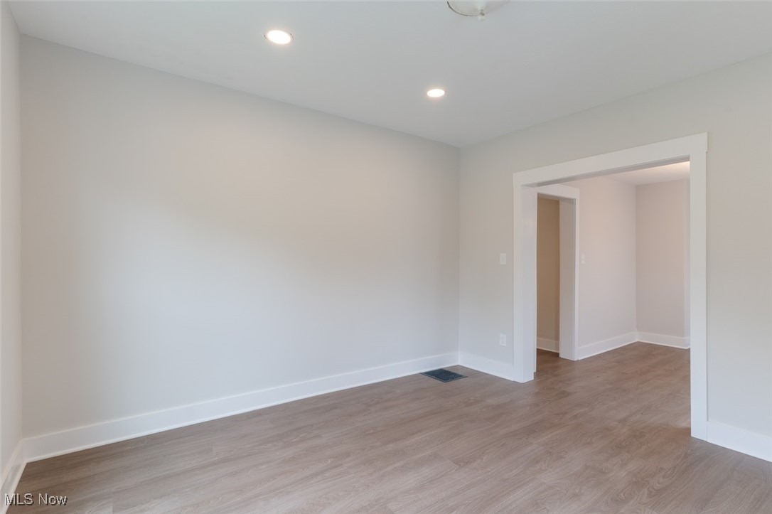 1464 E 123 Street Cleveland OH 44106