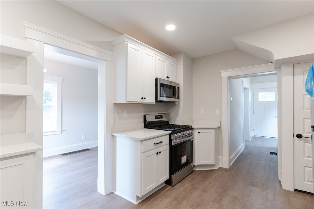 1464 E 123 Street Cleveland OH 44106