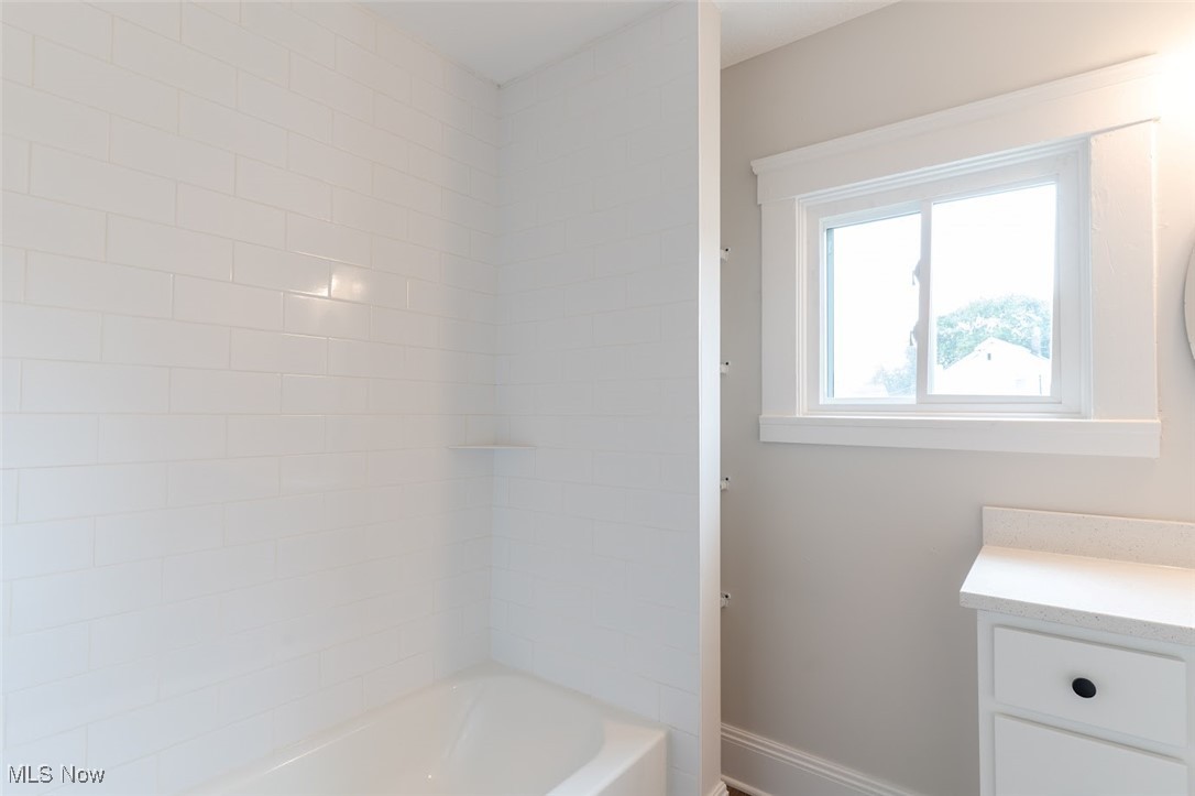 1464 E 123 Street Cleveland OH 44106