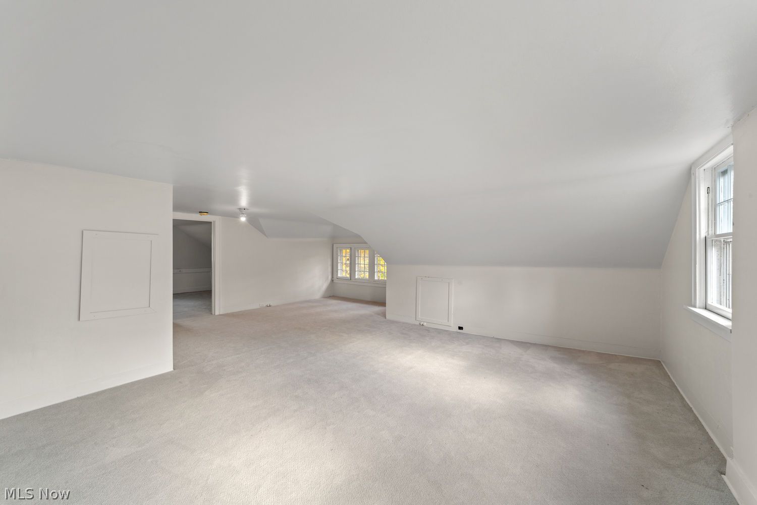 2880 Washington Boulevard Cleveland Heights OH 44118