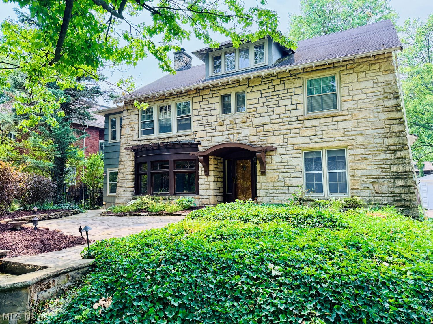 2880 Washington Boulevard Cleveland Heights OH 44118