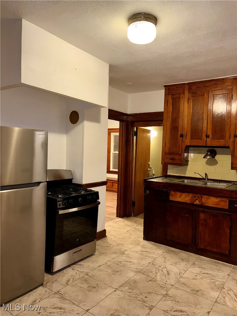 7523 Osage Avenue Cleveland OH 44105