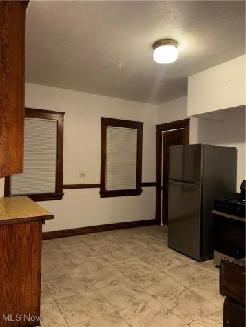 7523 Osage Avenue Cleveland OH 44105