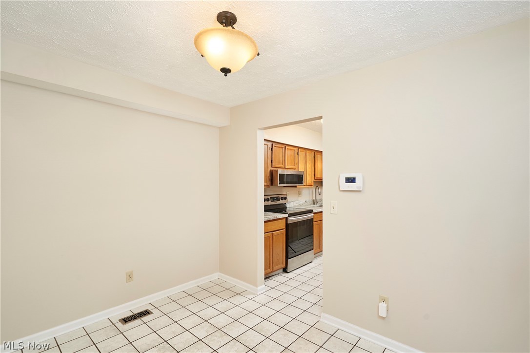 7149 W Cross Creek Trail Brecksville OH 44141