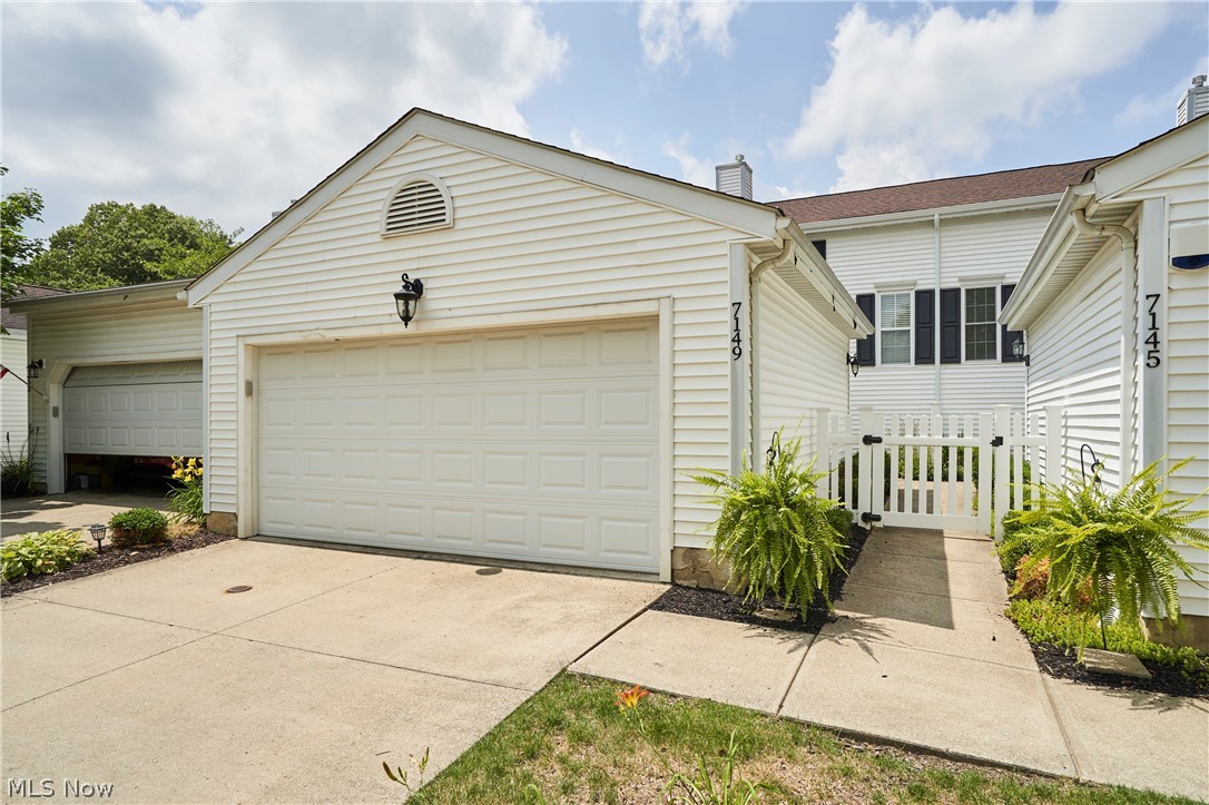 7149 W Cross Creek Trail Brecksville OH 44141