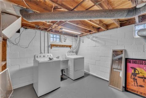 3674 W 103rd Street Cleveland OH 44111