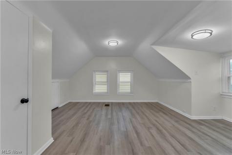 3674 W 103rd Street Cleveland OH 44111