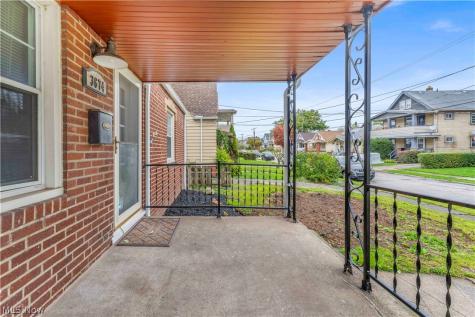 3674 W 103rd Street Cleveland OH 44111