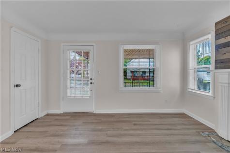 3674 W 103rd Street Cleveland OH 44111