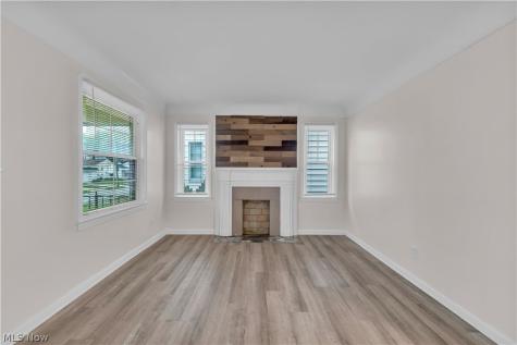 3674 W 103rd Street Cleveland OH 44111