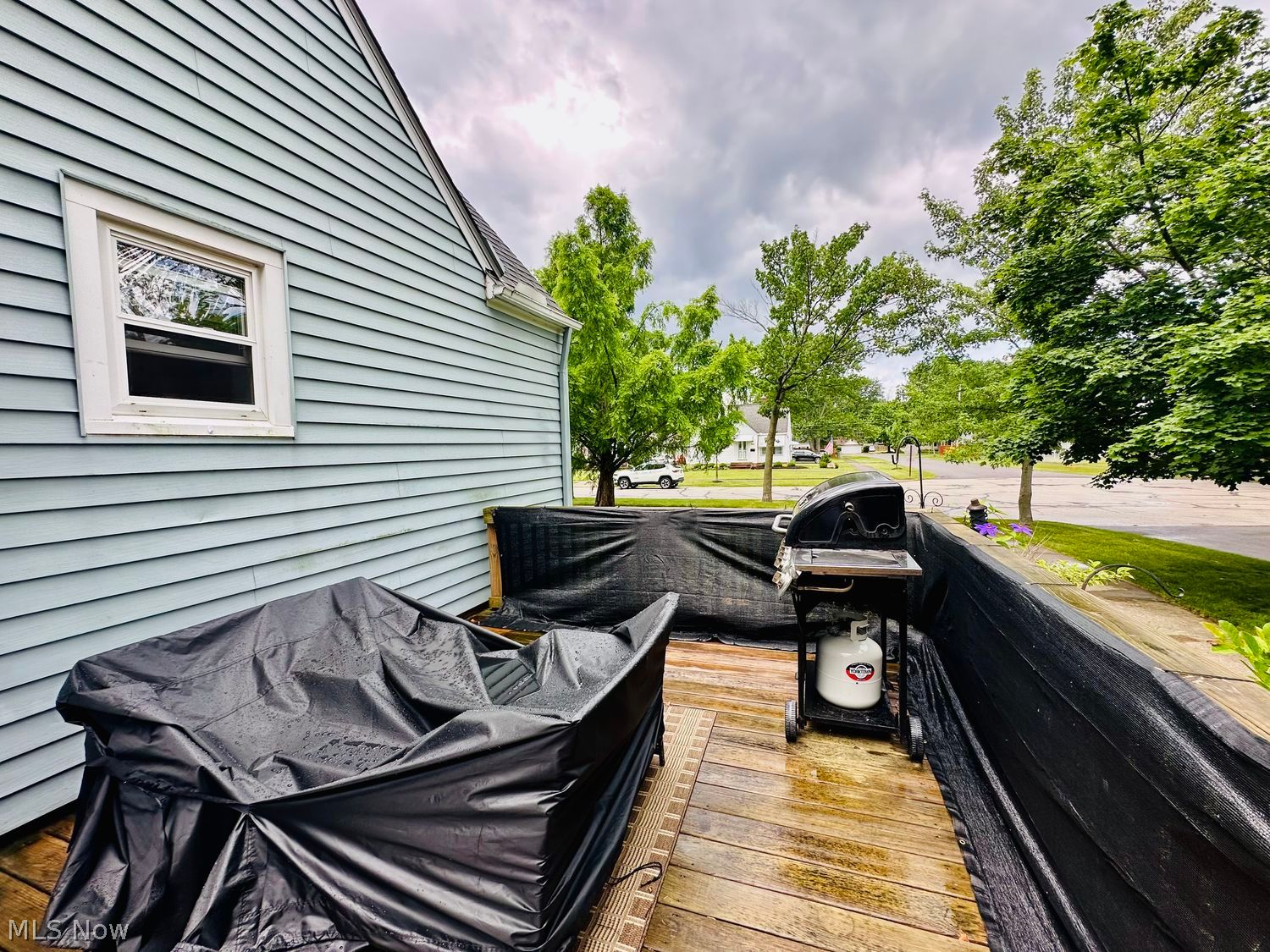 7077 Greenleaf Avenue Cleveland OH 44130