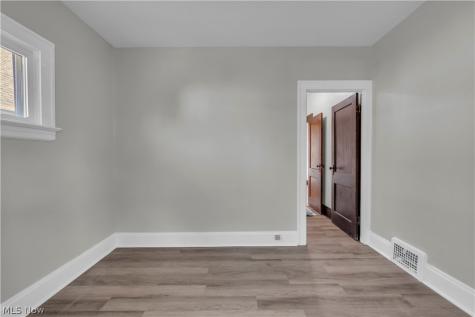 12812 Parkhill Avenue Cleveland OH 44120