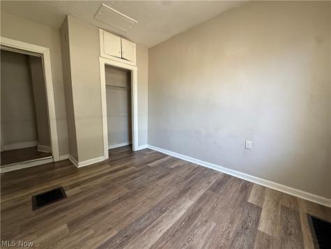 8208 Denison Avenue Cleveland OH 44102