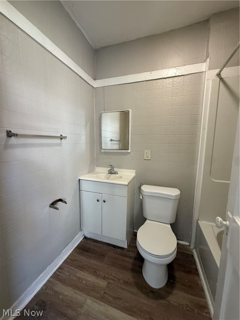 8208 Denison Avenue Cleveland OH 44102