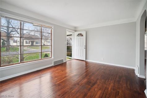 14116 Krems Avenue Maple Heights OH 44137