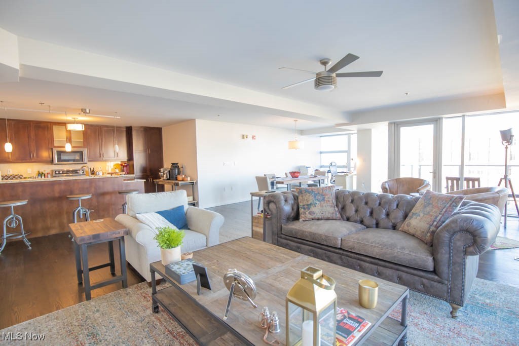 701 W Lakeside Avenue Cleveland OH 44113