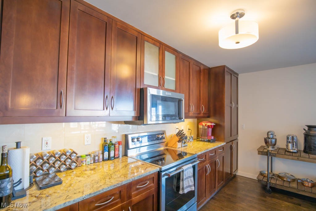 701 W Lakeside Avenue Cleveland OH 44113