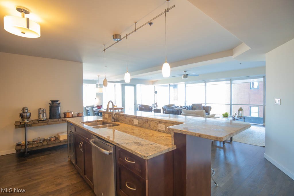 701 W Lakeside Avenue Cleveland OH 44113