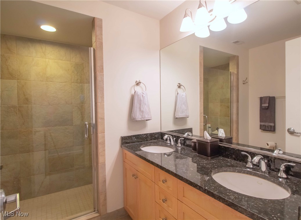 701 W Lakeside Avenue Cleveland OH 44113