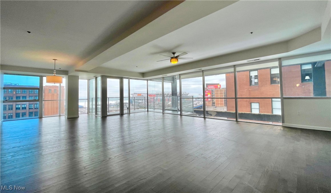 701 W Lakeside Avenue Cleveland OH 44113