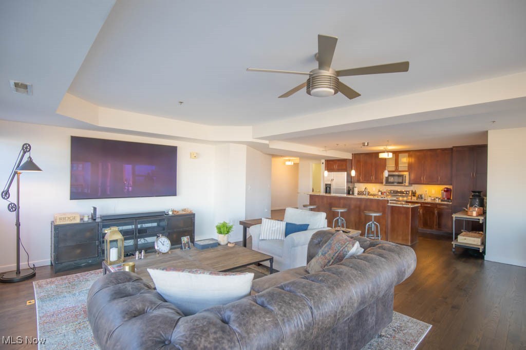 701 W Lakeside Avenue Cleveland OH 44113