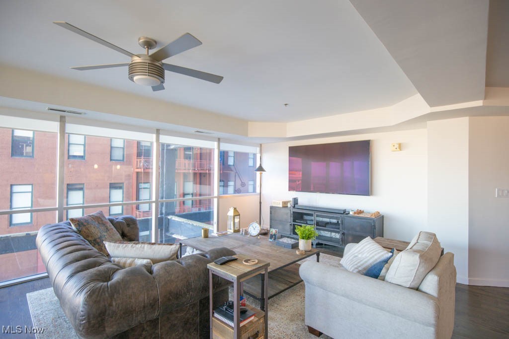 701 W Lakeside Avenue Cleveland OH 44113