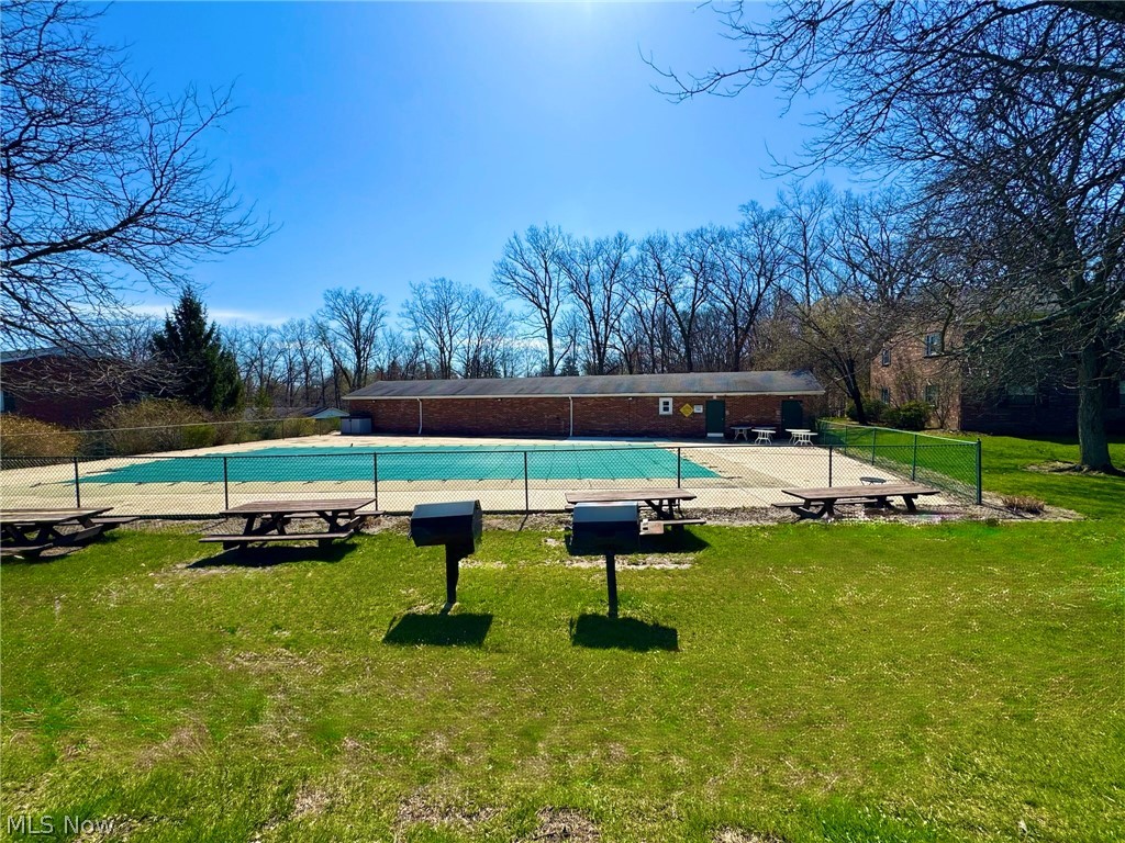 6910 Carriage Hill Drive Brecksville OH 44141