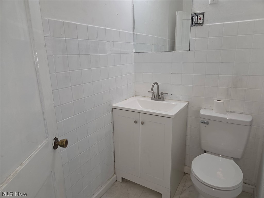 13613 Bartlett Avenue Cleveland OH 44120