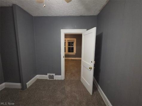 13613 Bartlett Avenue Cleveland OH 44120