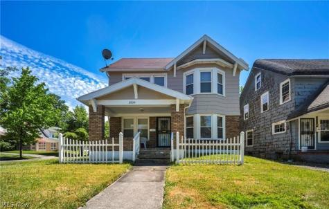 3326 Yorkshire Road Cleveland Heights OH 44118