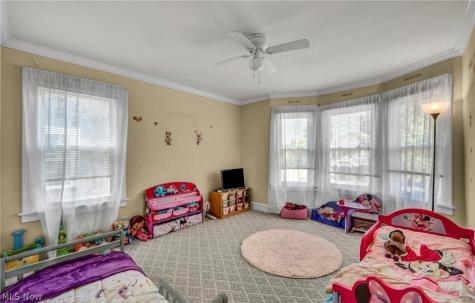 3326 Yorkshire Road Cleveland Heights OH 44118