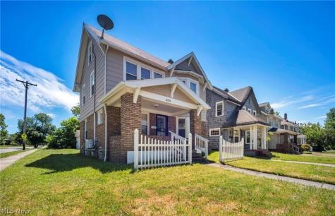 3326 Yorkshire Road Cleveland Heights OH 44118